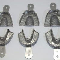 Aço inoxidável completa Dental Bandejas Impression dentista Instrumento perfurado Unidades Pacote de 6 SK-TR02