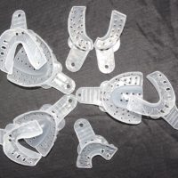 Impressione autoclavabile vassoio di plastica protesi Lab Instruments uso ripetuto Confezione 9 SK-TR09