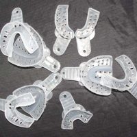 Impresión autoclavables Bandeja de plástico dentadura Laboratorio de instrumentos uso repetido Pack de 9 SK-TR09