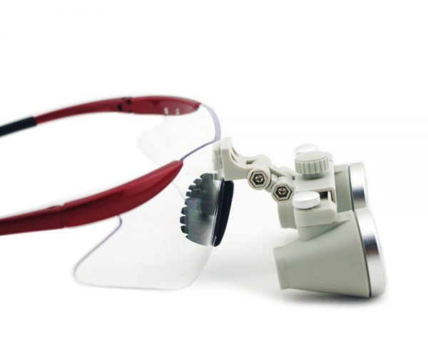 3.0x 倍率 Spark プロフェッショナル歯科用ルーペ、レッド TP スポーツフレーム付き | 瞳孔間距離調整可能モデル #CH300M