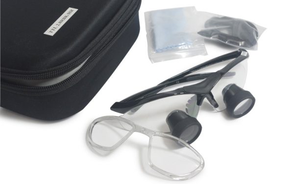 2.8x Suurennus Räätälöity hammaslääkärin TTL(Linssin läpi) Luupit hopeisella BP-urheilukehyksellä | Lähetä meille oppilasetäisyys ja työetäisyys, Me tarjoamme sinulle yksilöllisen istuvuuden