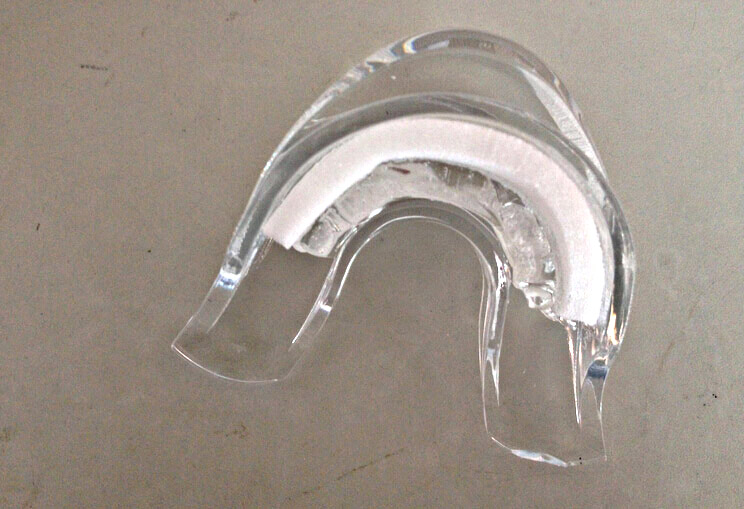 Grin365 Fyldt Tænder Whitening Dual Arch Mouth Bakke med Selvjusterende Skum Strip - 100 Dobbelt sidet Mouth Shield