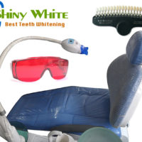 Denti dentali che imbiancano l'acceleratore della luce LED della lampada di imbianchimento dentista Clinc con Shadeguide e due Goggles